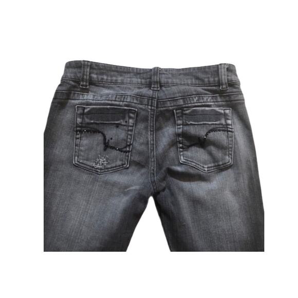 Y2K Baddie 2-Piece Denim Bundle | Low Rise Rhinestone Jeans & Corset Crop Top - Picture 7 of 12